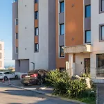 Blue Mirage - Seaview & Pool Backyard Appartement Varna