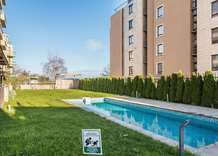 Didi's Stylish - Seaview & Pool Backyard *