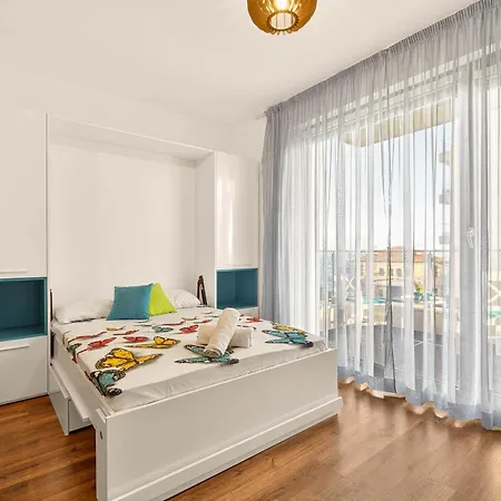 דירה Didi's Stylish - Seaview & Pool Backyard