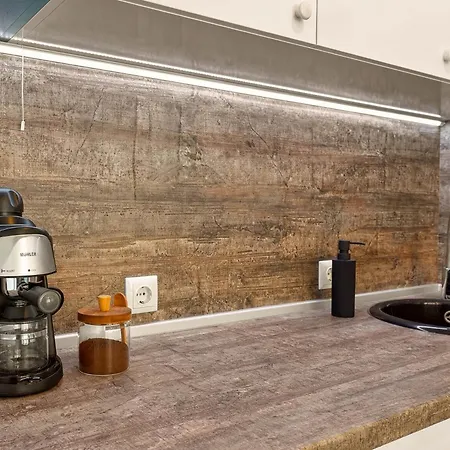 Didi's Stylish - Seaview & Pool Backyard וארנה